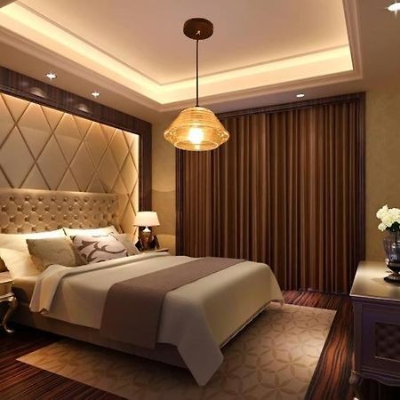 Hotel Tulip Near Delhi Airport Ню Делхи Екстериор снимка